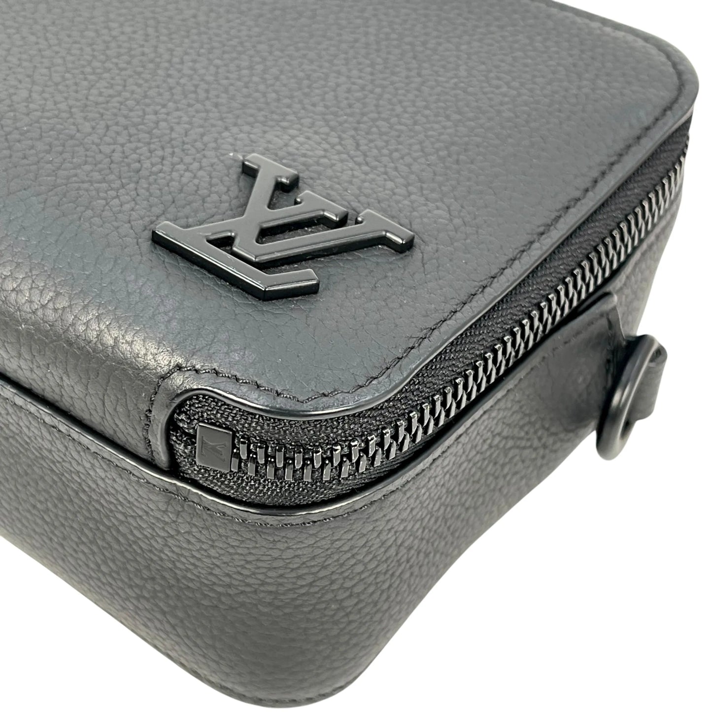 LOUIS VUITTON Alpha Wearable Monogram Eclipse Shoulder Bag - Black 