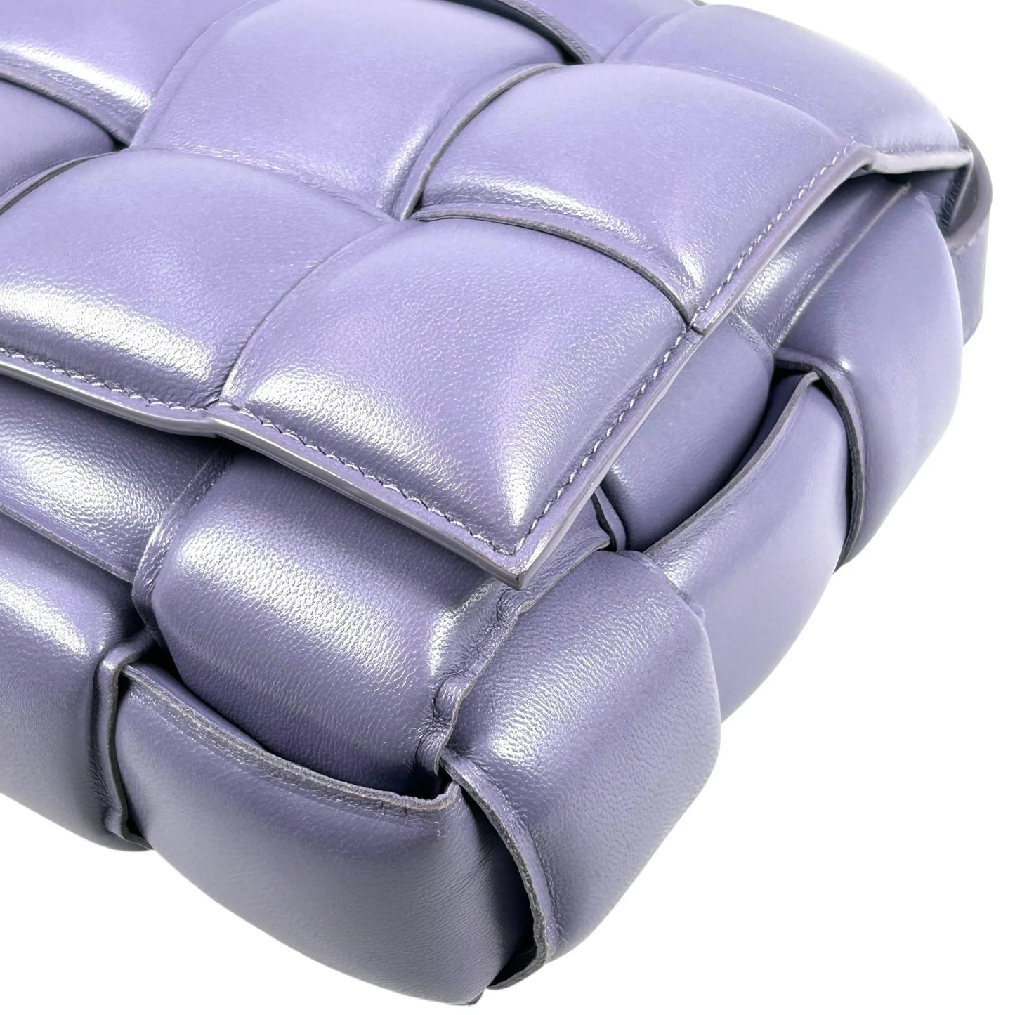 BOTTEGA VENETA Padded Cassette Bag Lambskin Shoulder Bag - Purple 