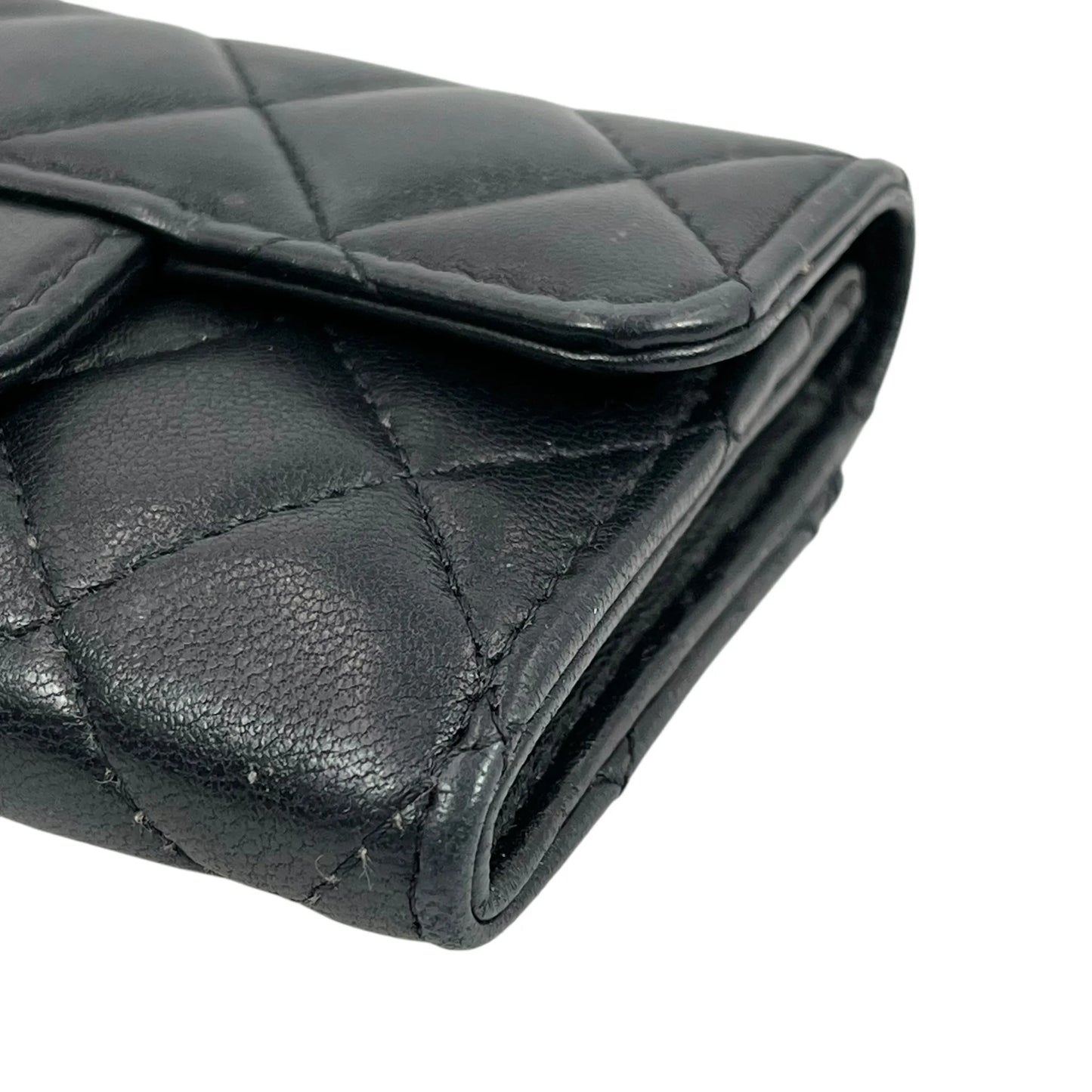 CHANEL Matelasse Lambskin Card Case and Coin Case - Black 