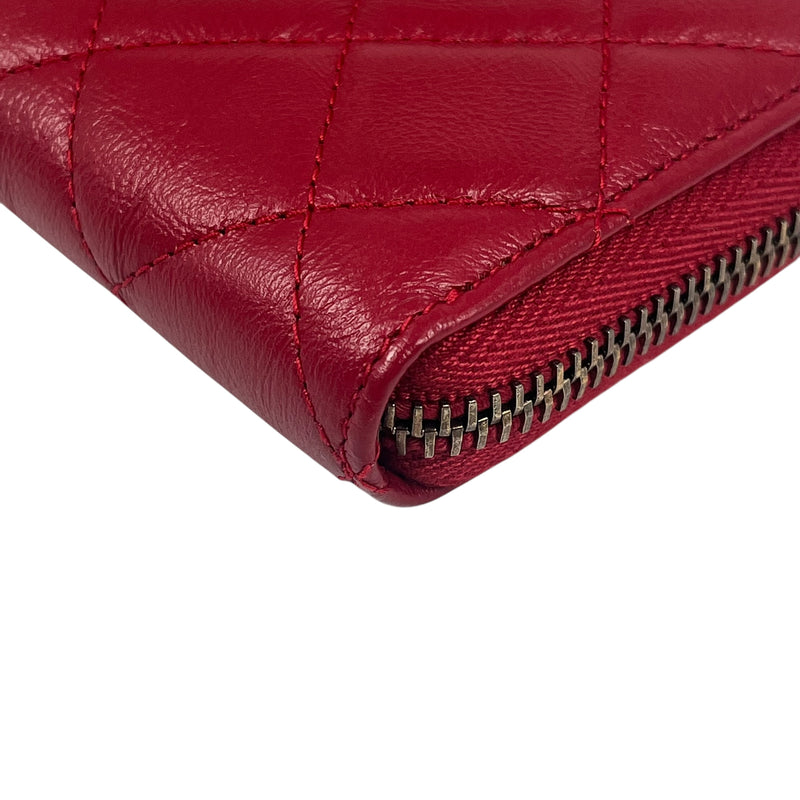 CHANEL Matelasse 2.55 Round Zip Long Wallet - Red 