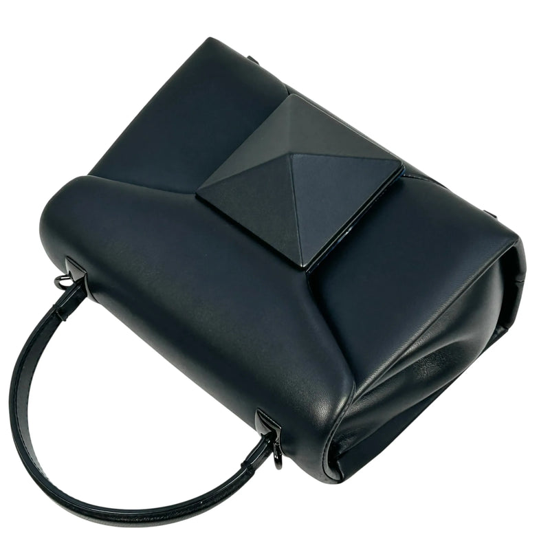 VALENTINO Garavani One Stud Handbag/Shoulder Bag - Black 
