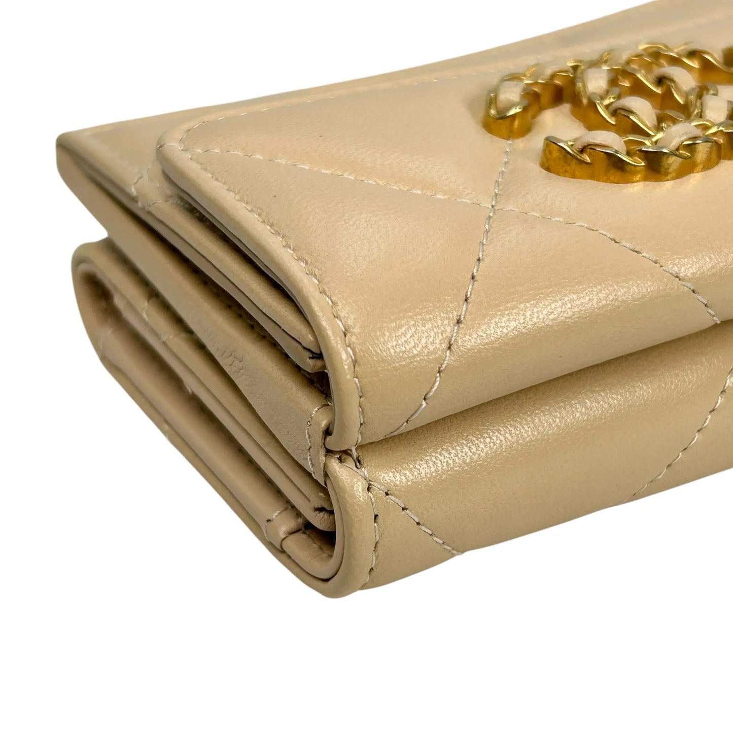 CHANEL Matelasse 19 Tri-fold Compact Wallet - Beige 