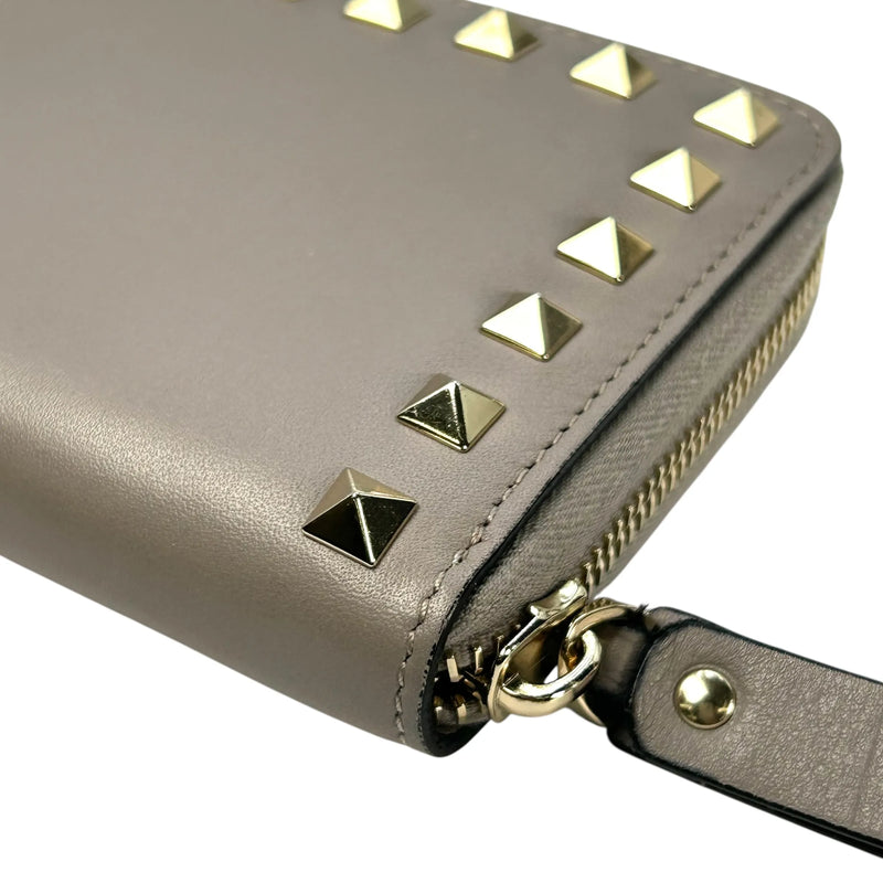 Valentino Rockstud Zip-Around Wallet - Grey 