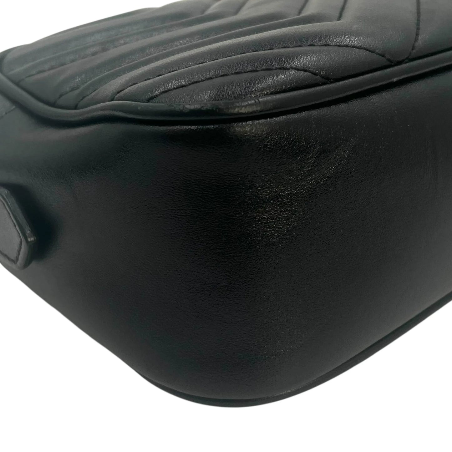 GUCCI GG Marmont Leather Shoulder Bag - Black 