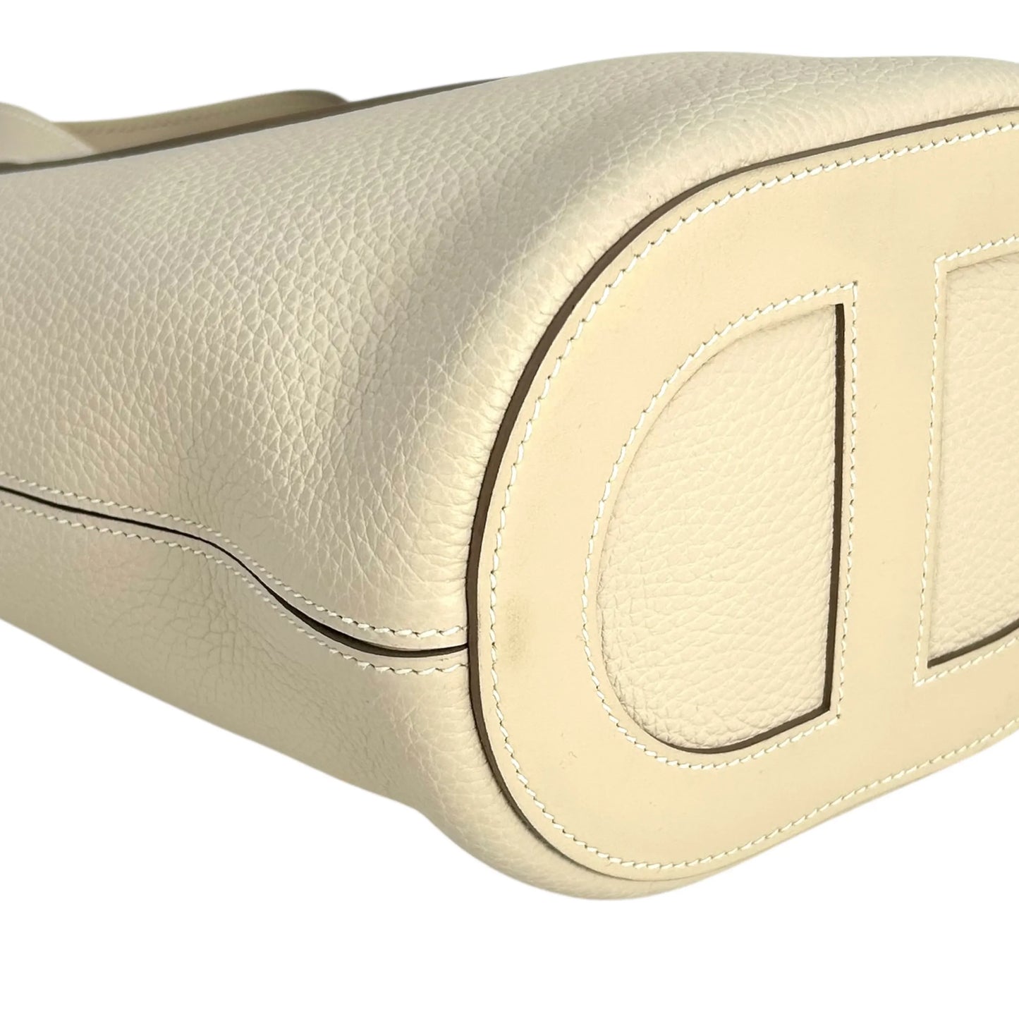 HERMES In the Loop 18 Leather K Stamp (Made in 2025) Handbag - White 