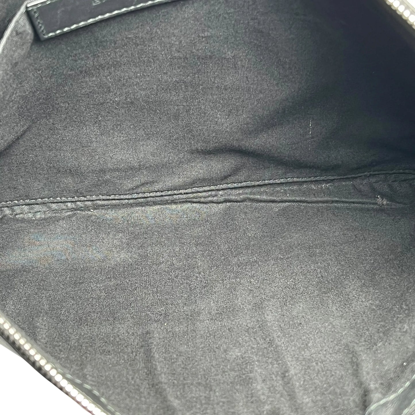 BALENCIAGA Logo Leather Clutch Bag - Black 