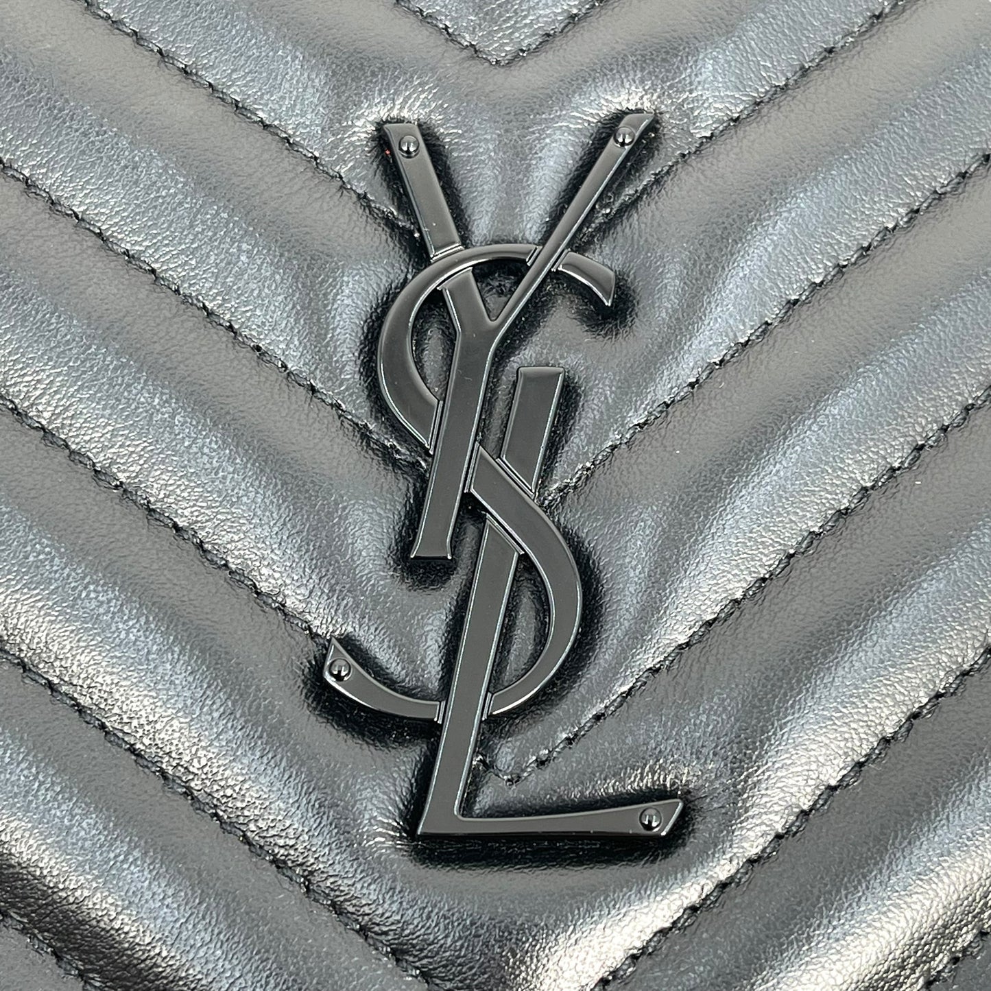 Saint Laurent Vinyl Mini Chain Shoulder Bag - Black 