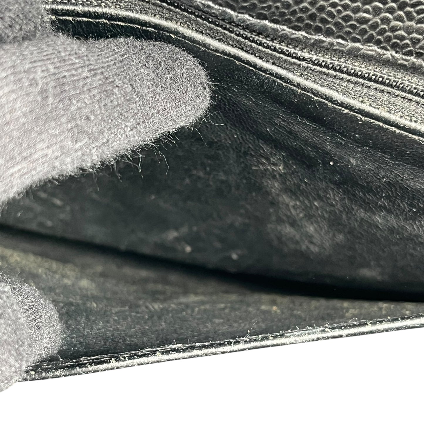 CHANEL キャビアスキン マトラッセ チェーンショルダーバッグ - ブラック