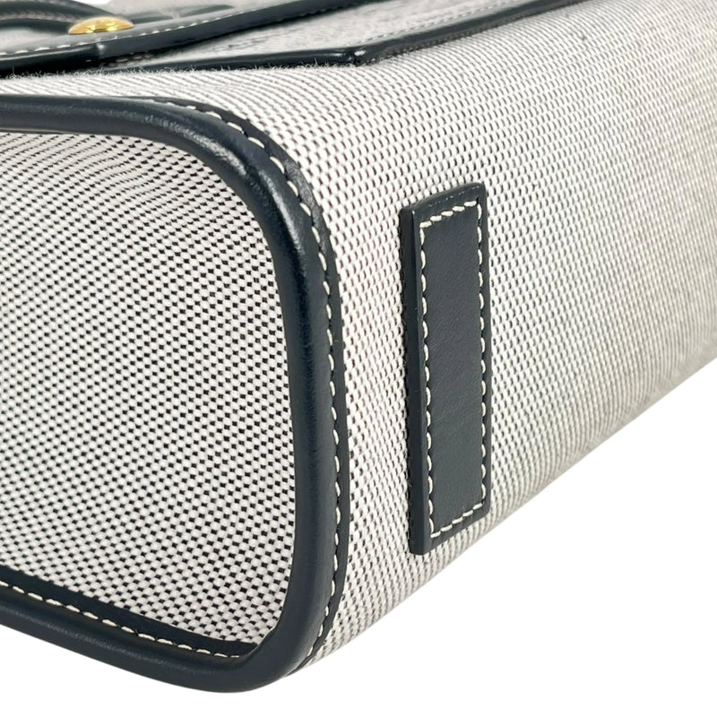 BURBERRY ミニ フレイヤ トートハンドバッグ ショルダーバッグ - ブラック