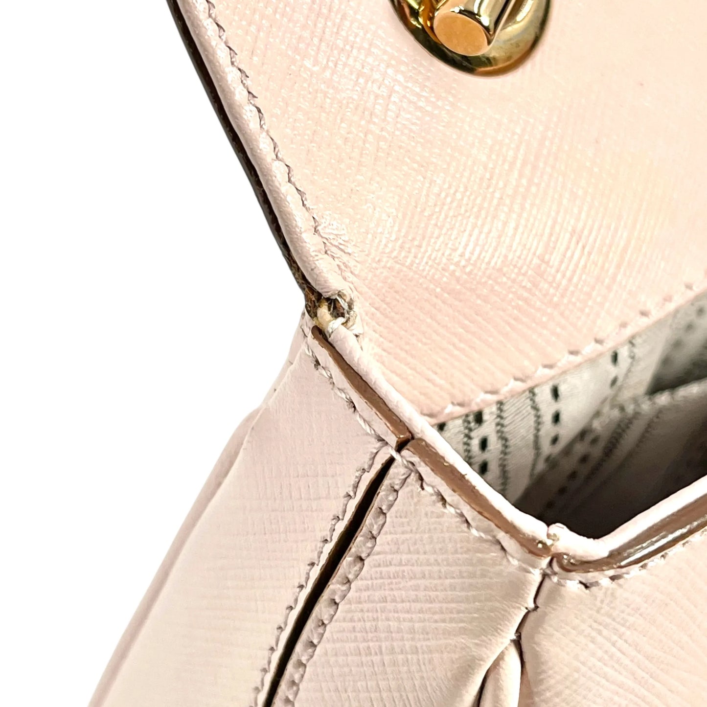 Ferragamo Gancini Leather Shoulder Bag - Pink 