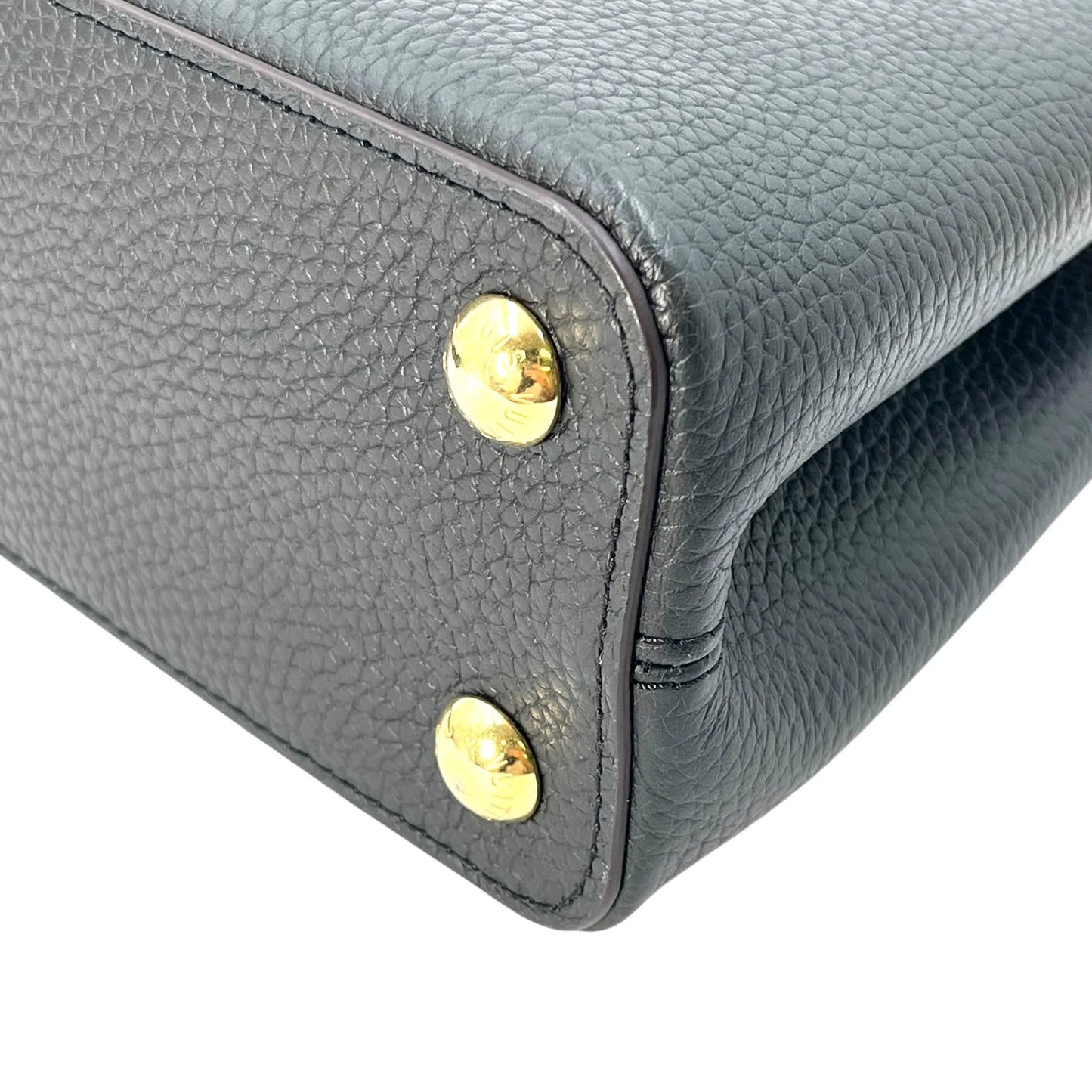 LOUIS VUITTON Capucines BB Handbag/Shoulder Bag - Black 