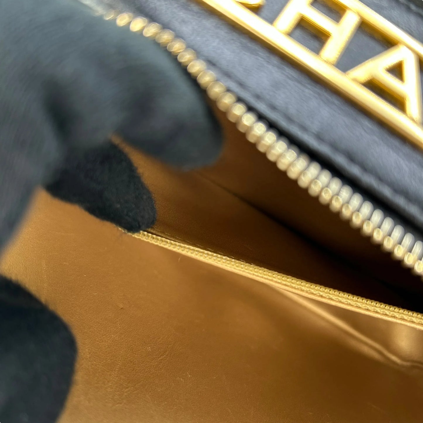 CHANEL Matelasse Vanity Bag with Chain Shoulder Bag - Black 