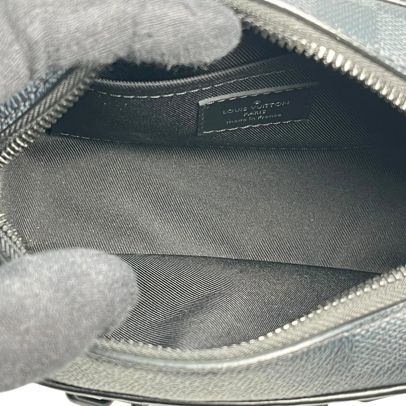 LOUIS VUITTON ミニ ソフト トランク モノグラム エクリプス ショルダーバッグ - ブラック