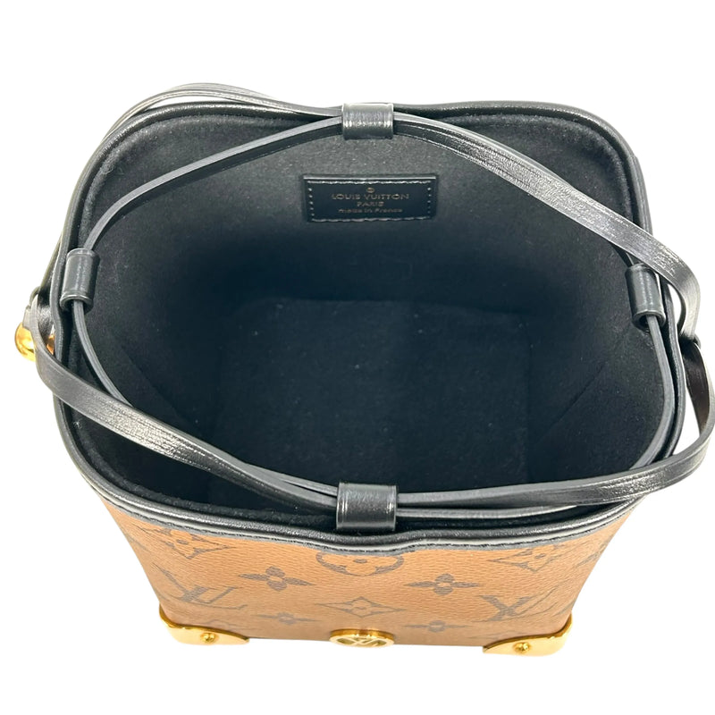 LOUIS VUITTON モノグラム リバース ノエ パース LVチャーム チェーンショルダーバッグ - ブラウン