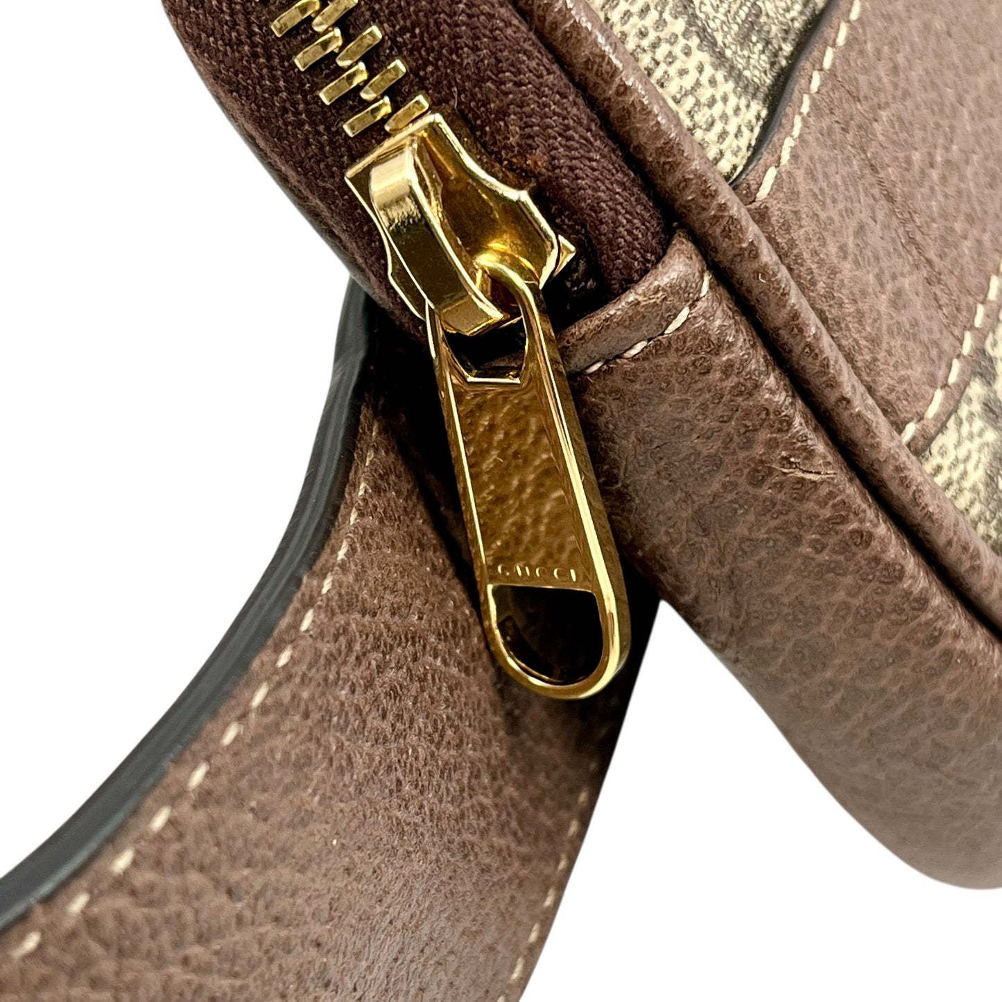 GUCCI GG Supreme Canvas Body Bag - Brown