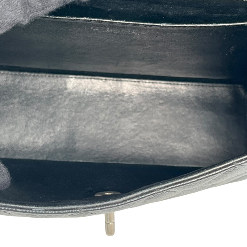 CHANEL キャビアスキン マトラッセ チェーンショルダーバッグ - ブラック