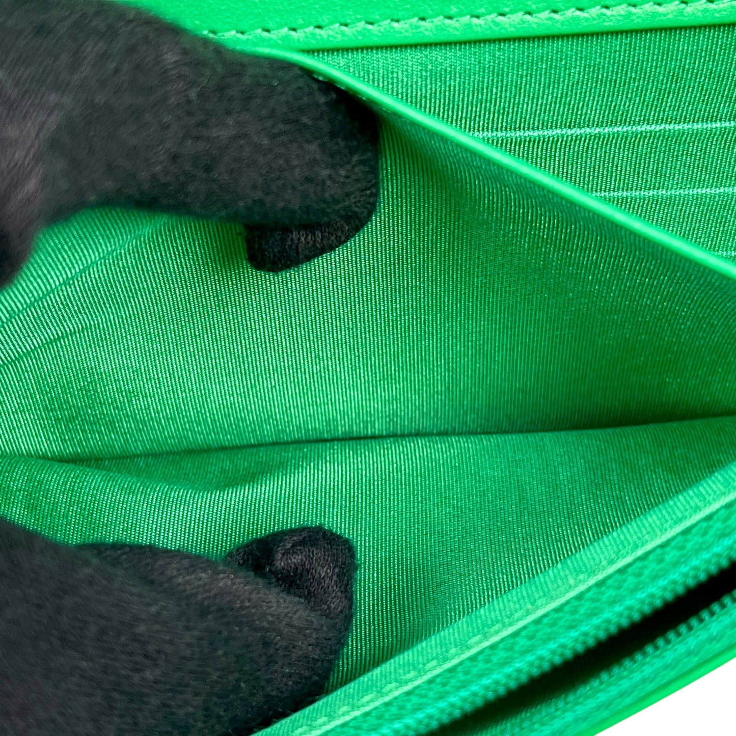 CHANEL Boy Chanel Caviar Leather Chain Wallet Shoulder Bag - Green 