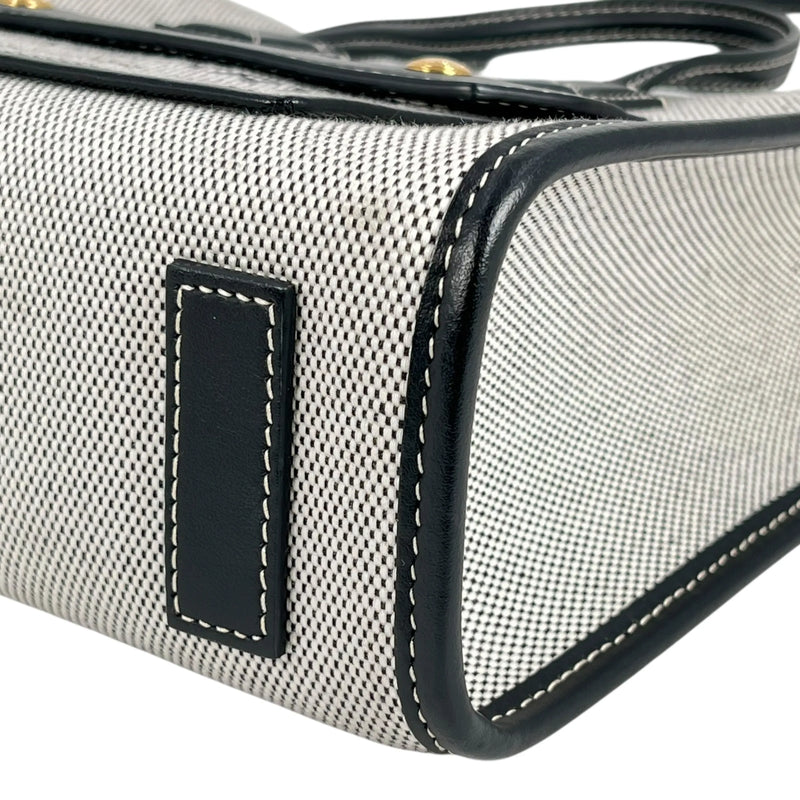 BURBERRY ミニ フレイヤ トートハンドバッグ ショルダーバッグ - ブラック