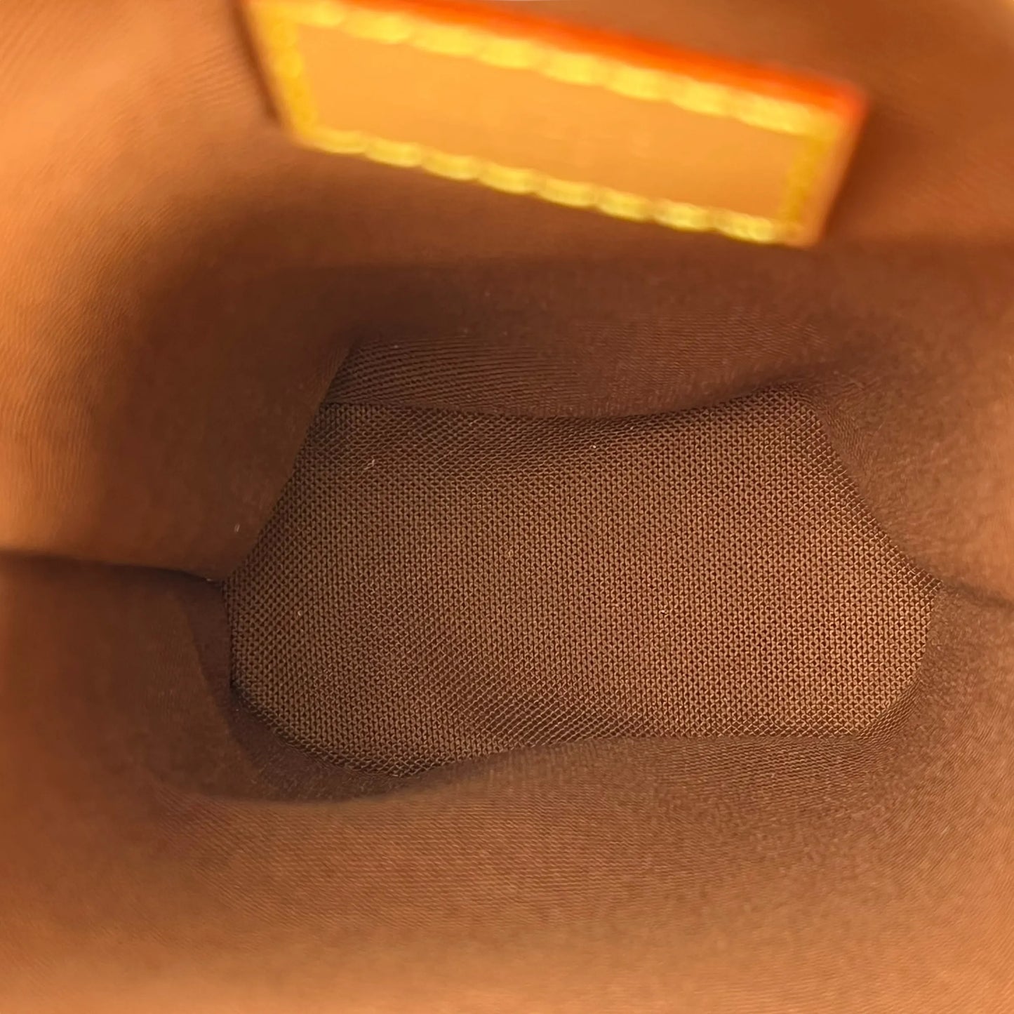 Louis Vuitton モノグラム キャンバス フォールド ミー ポーチ フォンケース ショルダーバッグ - ブラウン