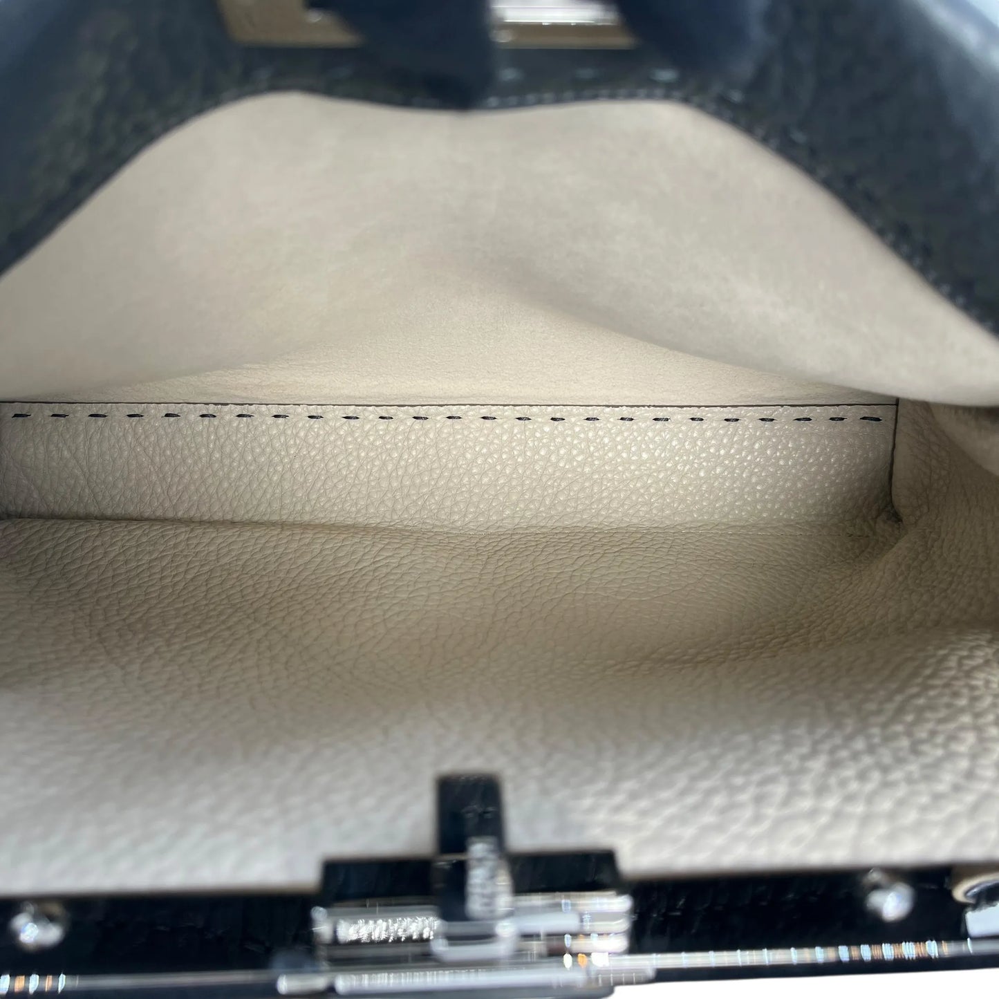 FENDI Peekaboo Leather Handbag/Shoulder Bag - Grey 