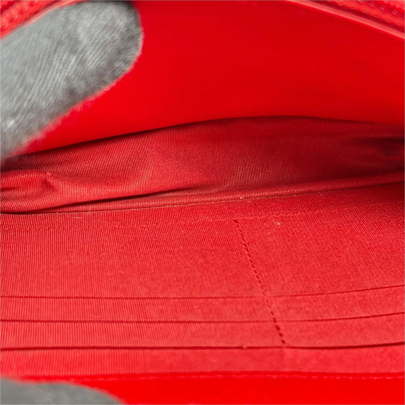 CHANEL CC Filigree Caviar Leather Chain Wallet - Red 