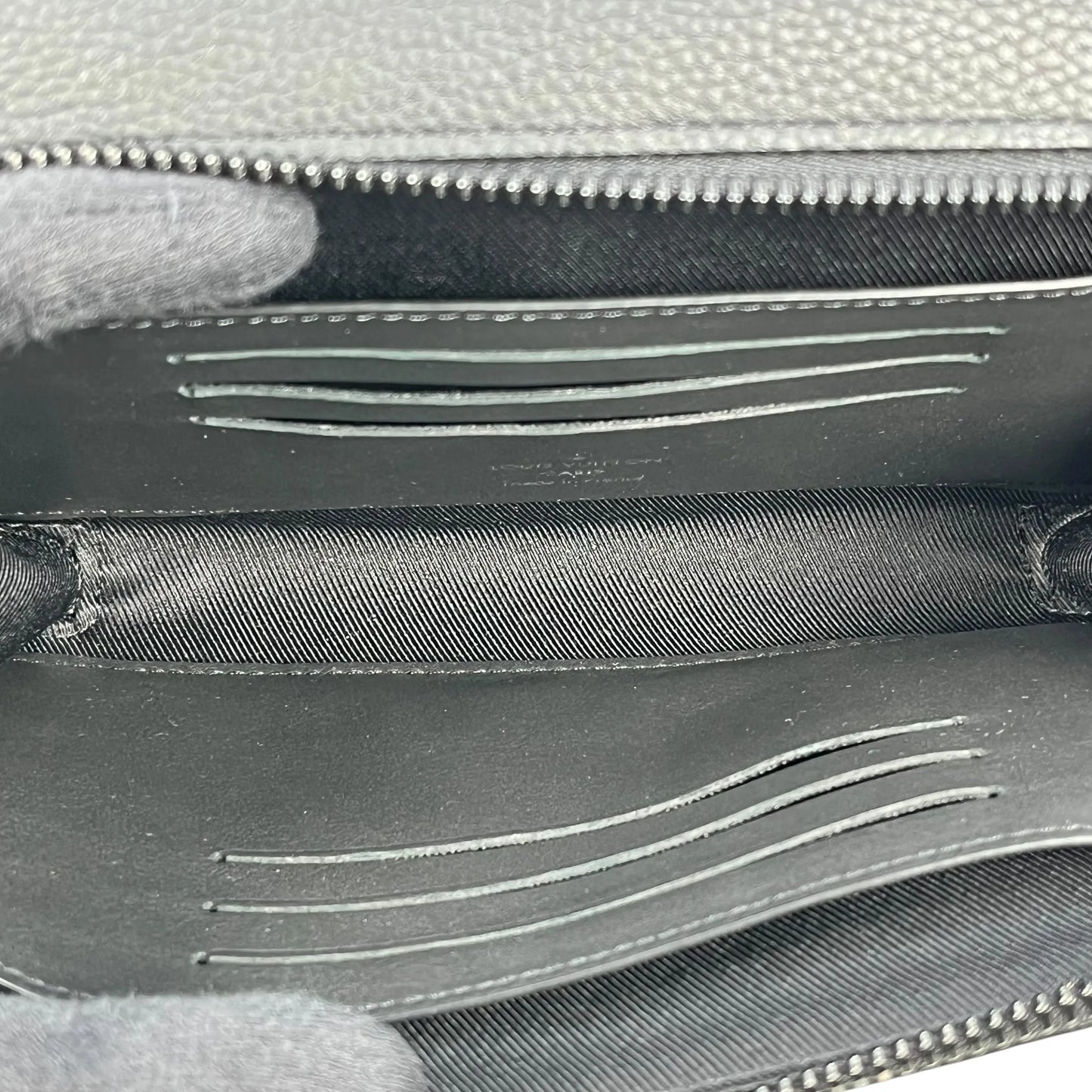 LOUIS VUITTON Alpha Wearable Monogram Eclipse Shoulder Bag - Black 