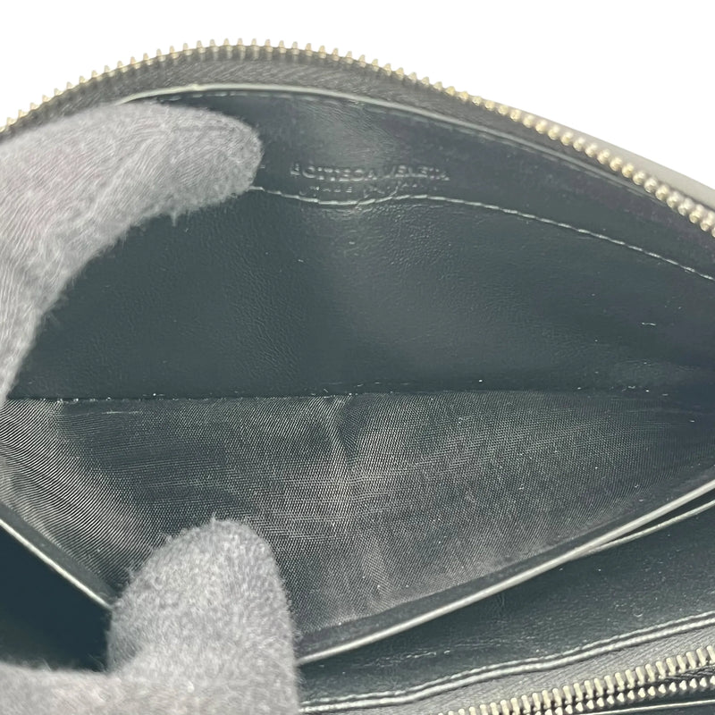 BOTTEGA VENETA Intrecciato Round Zip Leather Long Wallet - Black 