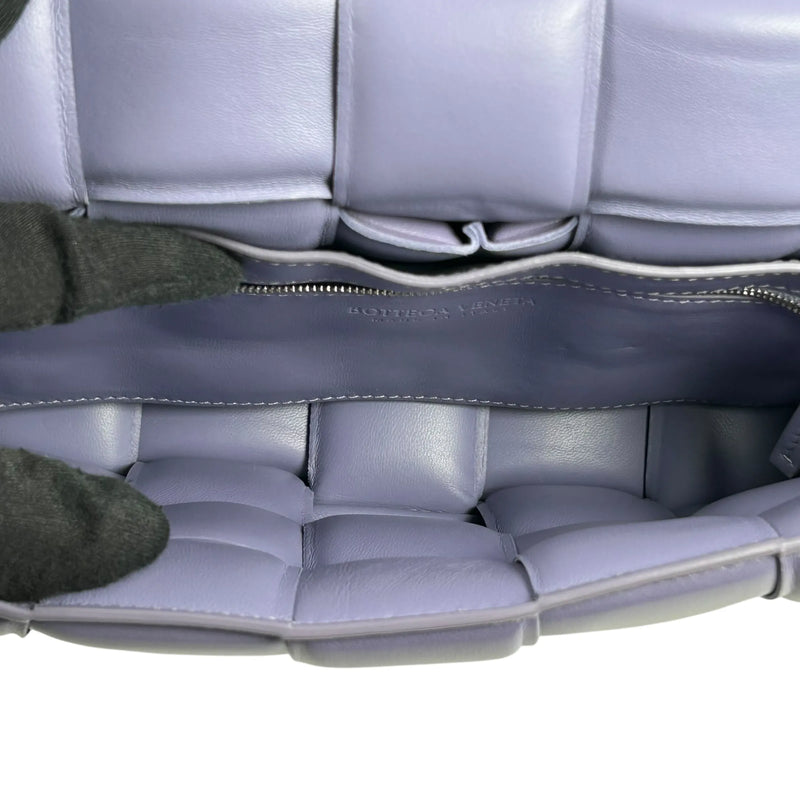 BOTTEGA VENETA Padded Cassette Bag Lambskin Shoulder Bag - Purple 