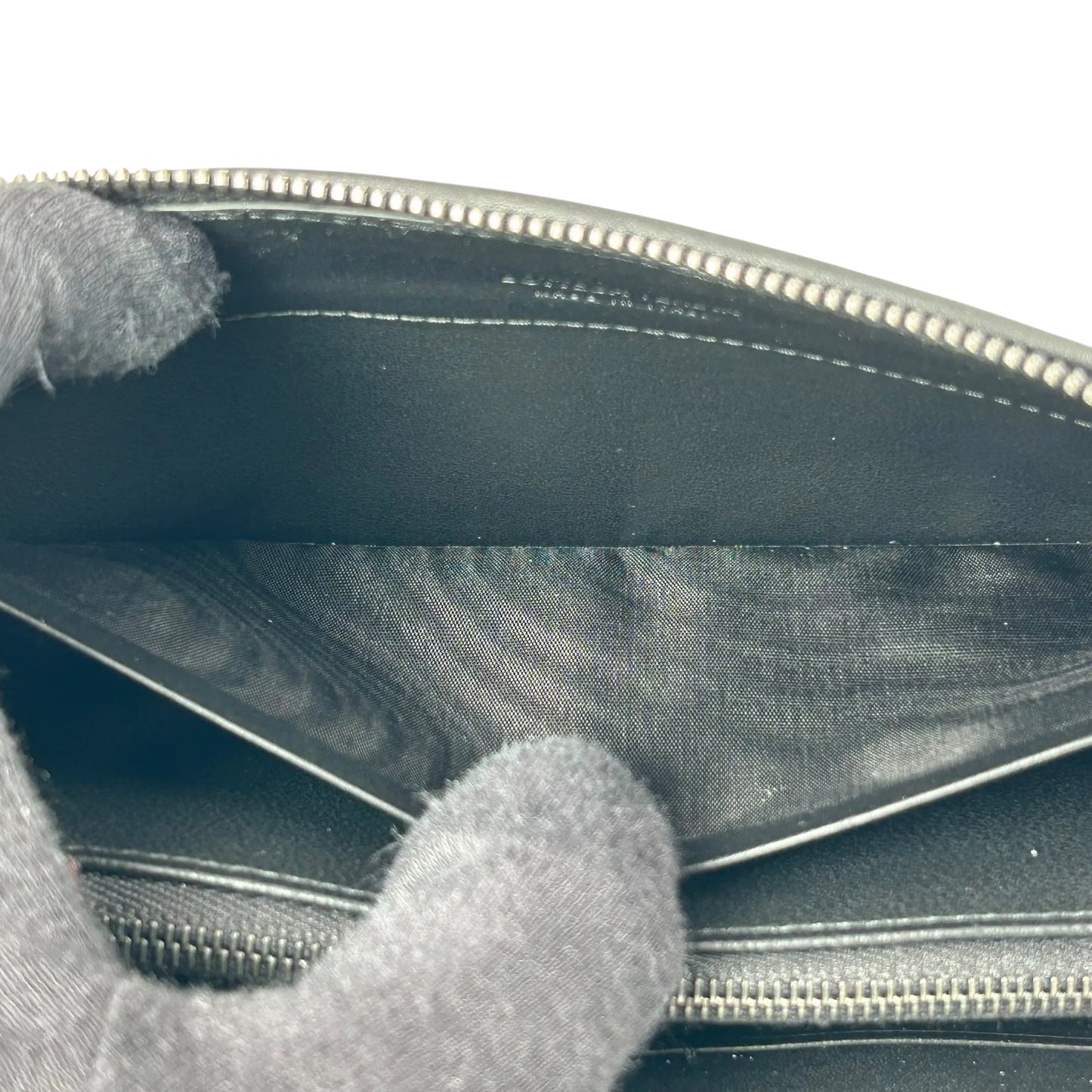 BOTTEGA VENETA Intrecciato Leather Round Zip Long Wallet - Black 