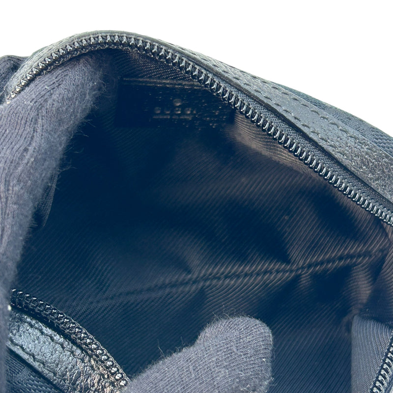 GUCCI GG Canvas Pouch - Black 