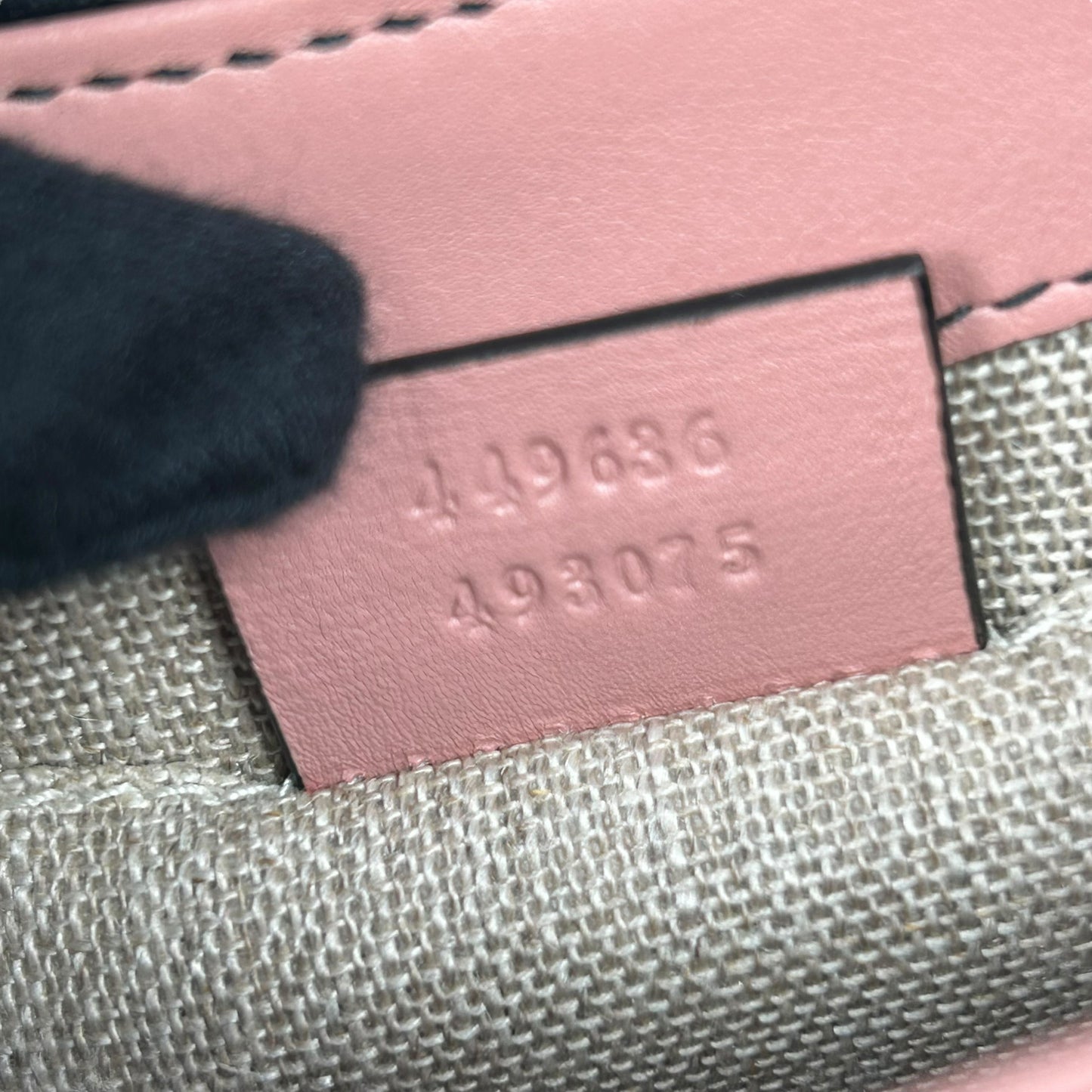 GUCCI Emily Mini Chain Shoulder Bag - Pink 