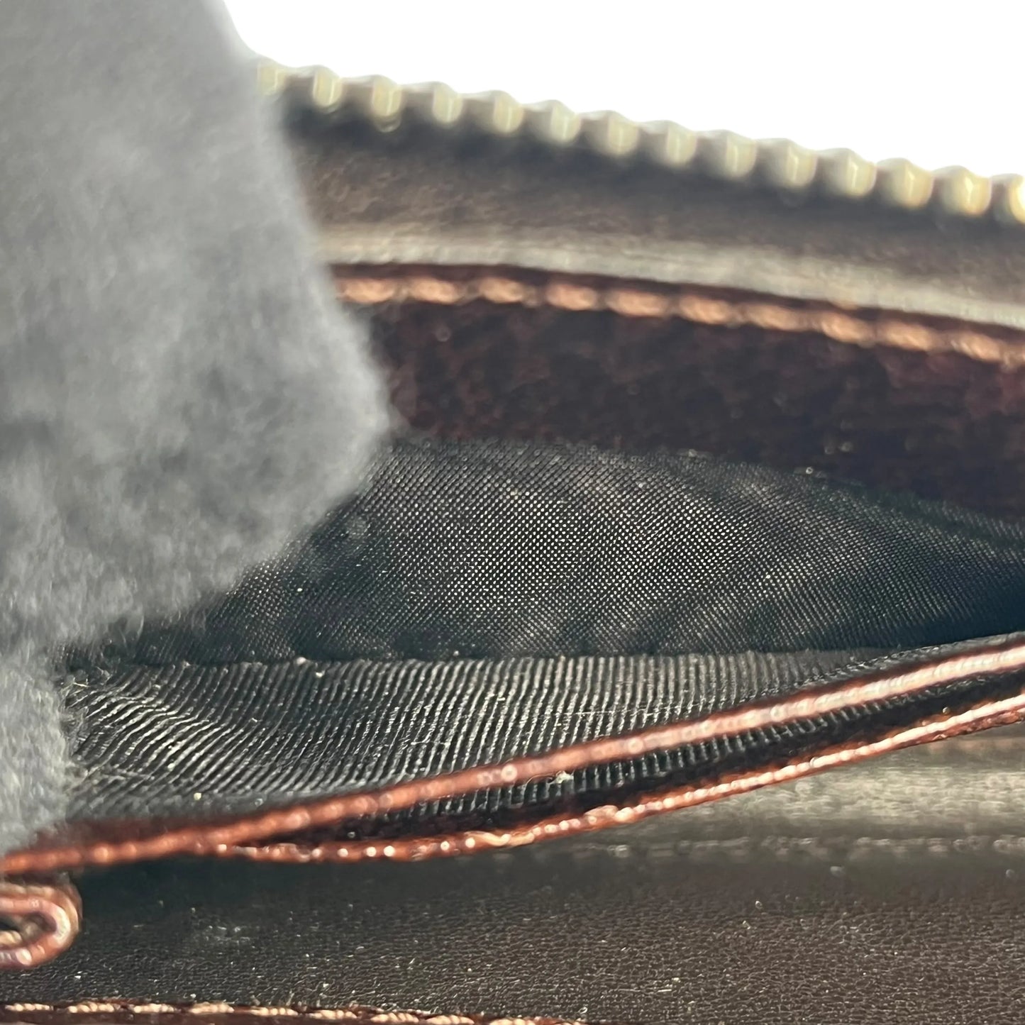 GUCCI キャンバス グッチシマ ラウンドジップ ロングウォレット - ブラウン