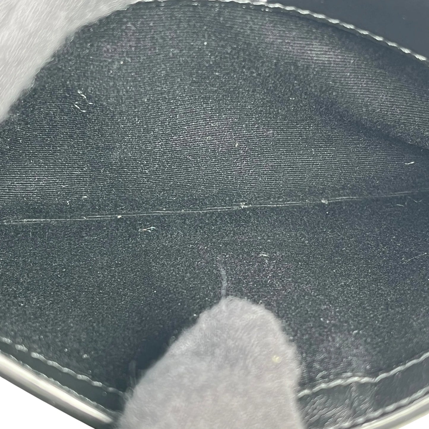 Saint Laurent YSL Logo Pouch - Black 