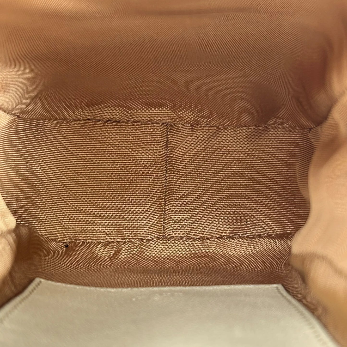 GUCCI Blondie Shoulder Bag - White 