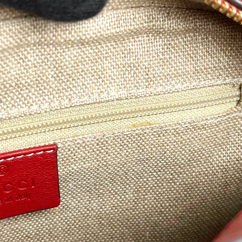 GUCCI Micro Guccissima Handbag - Red 
