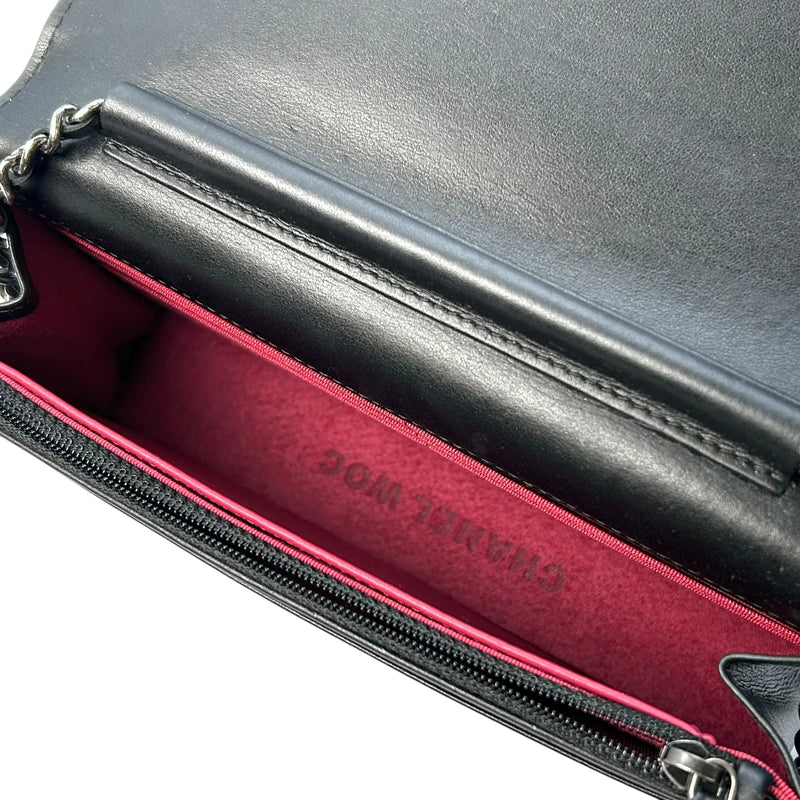 CHANEL Gabrielle de Chanel Chain Wallet - Beige x Black 