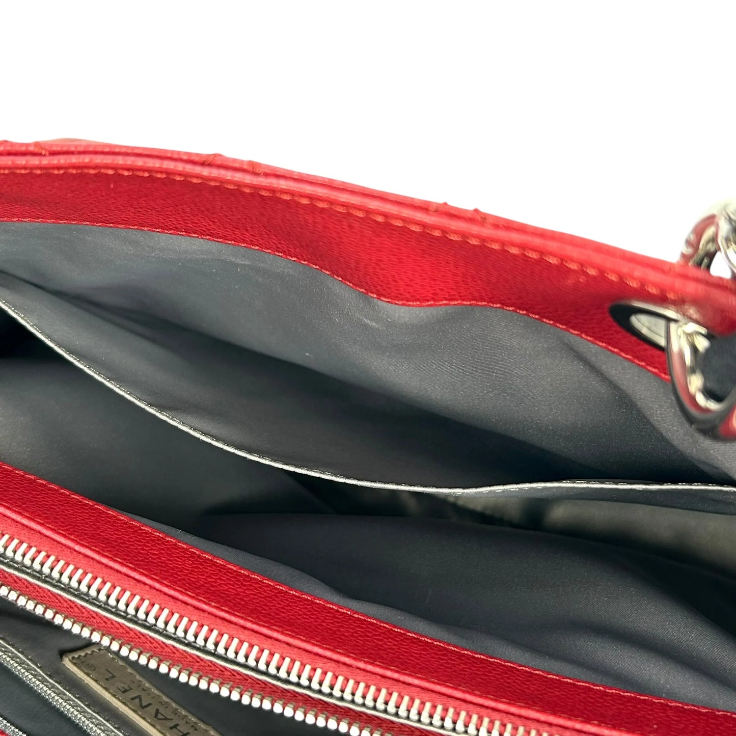 CHANEL キャビアスキン グランドショッピング トートバッグ - レッド