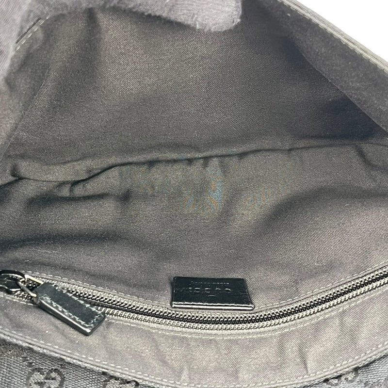 GUCCI GGスプリームキャンバス ボディバッグ - ブラック