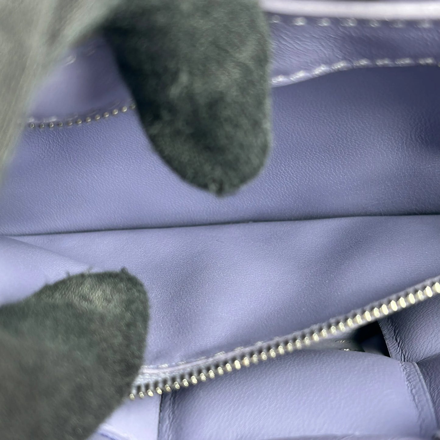 BOTTEGA VENETA Padded Cassette Bag Lambskin Shoulder Bag - Purple 