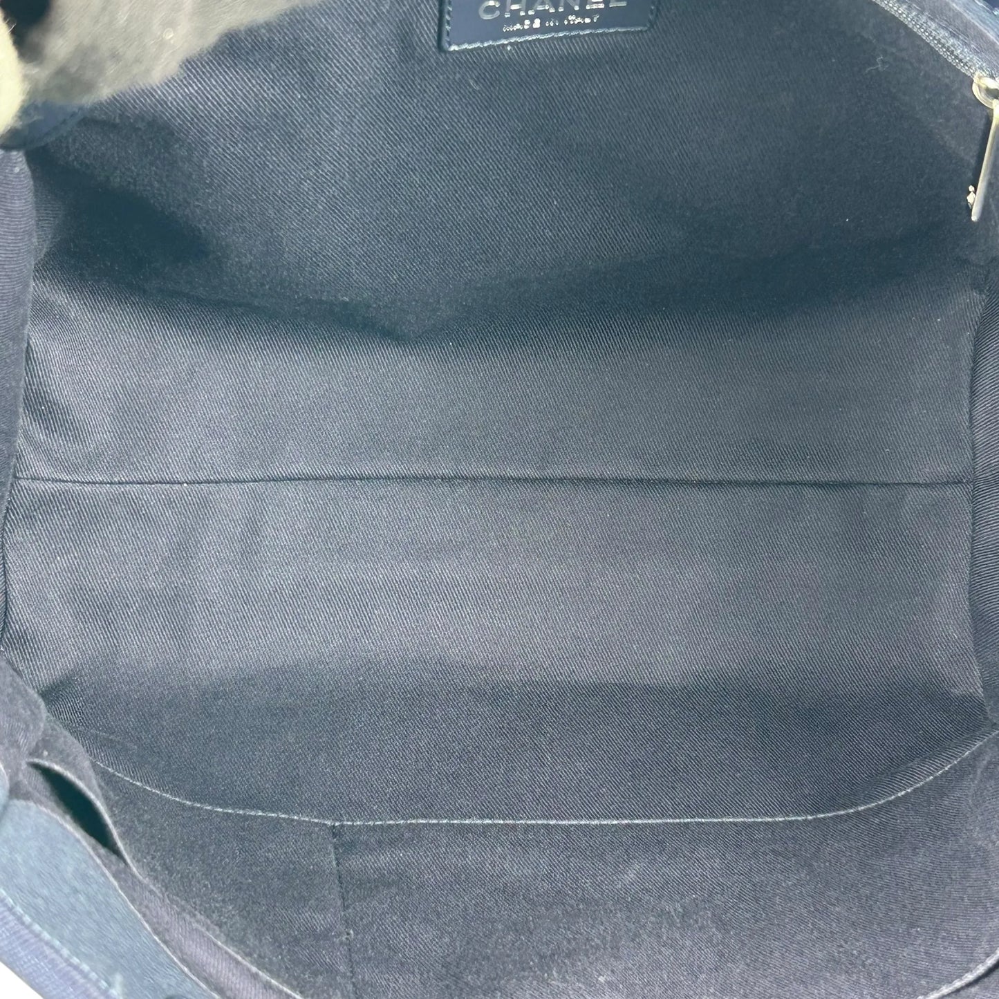 CHANEL Deauville MM Canvas Tote Bag - Navy 