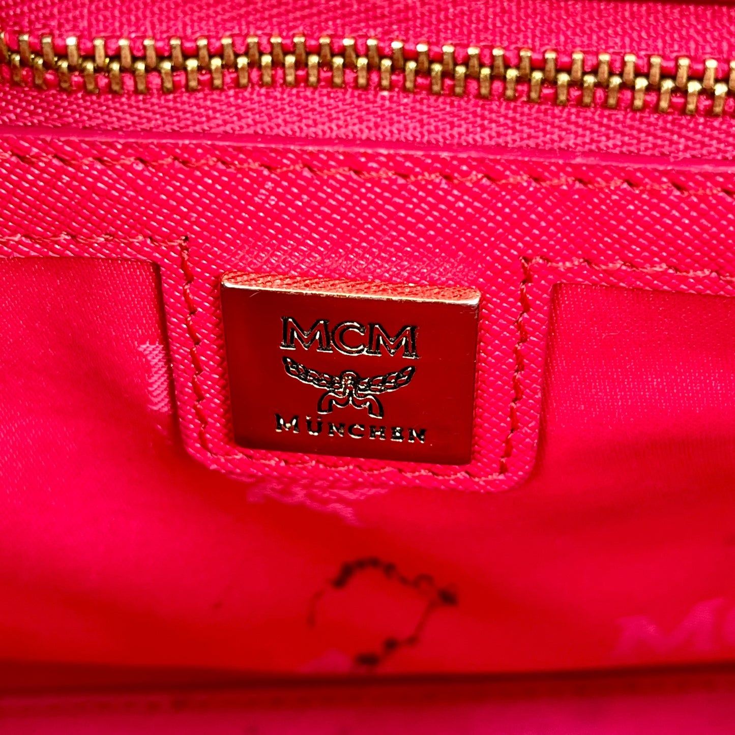 MCM Leather Handbag/Shoulder Bag - Pink 