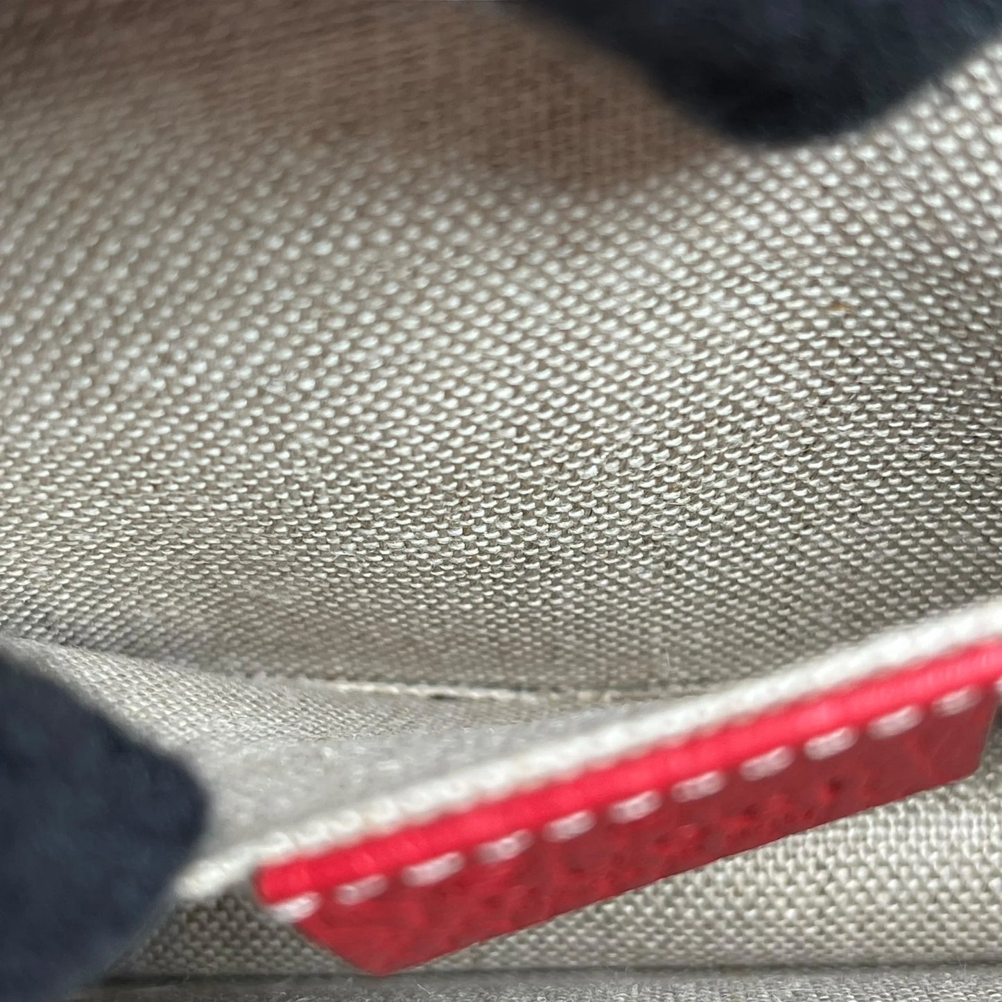 GUCCI Interlocking G Shoulder Bag - Red 