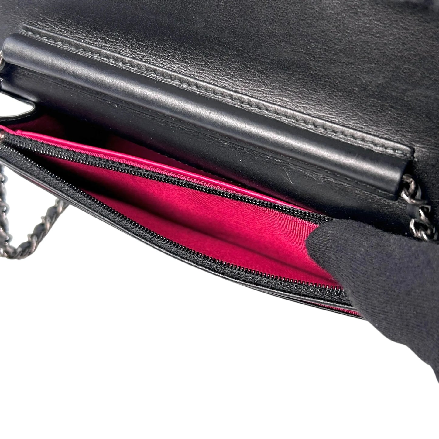 CHANEL Gabrielle de Chanel Chain Wallet - Beige x Black 