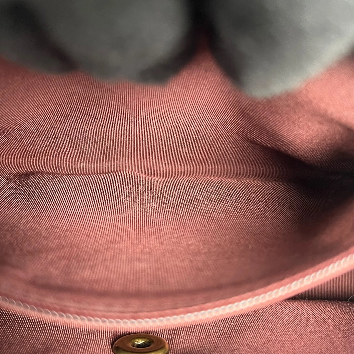 CHANEL Matelasse Top Handle Handbag with Chain Shoulder Bag - Black 