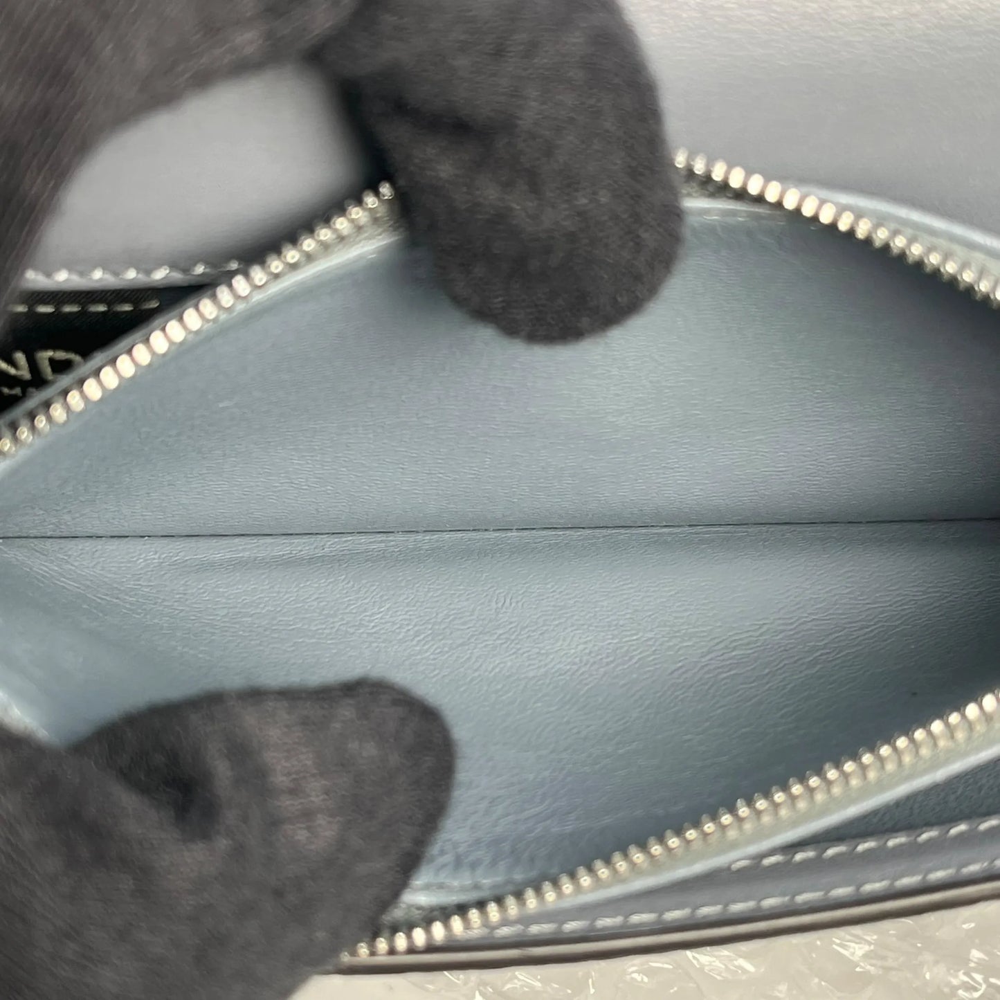 FENDI ピーカブー コンチネンタル ロングウォレット - ブルー