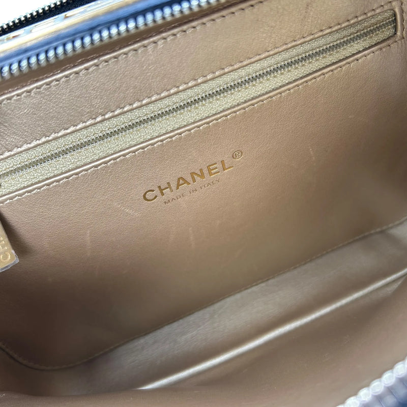 CHANEL Matelasse Vanity Bag with Chain Shoulder Bag - Black 