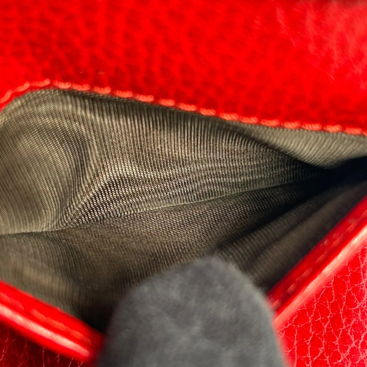 GUCCI GG Marmont Leather Compact Wallet - Red 