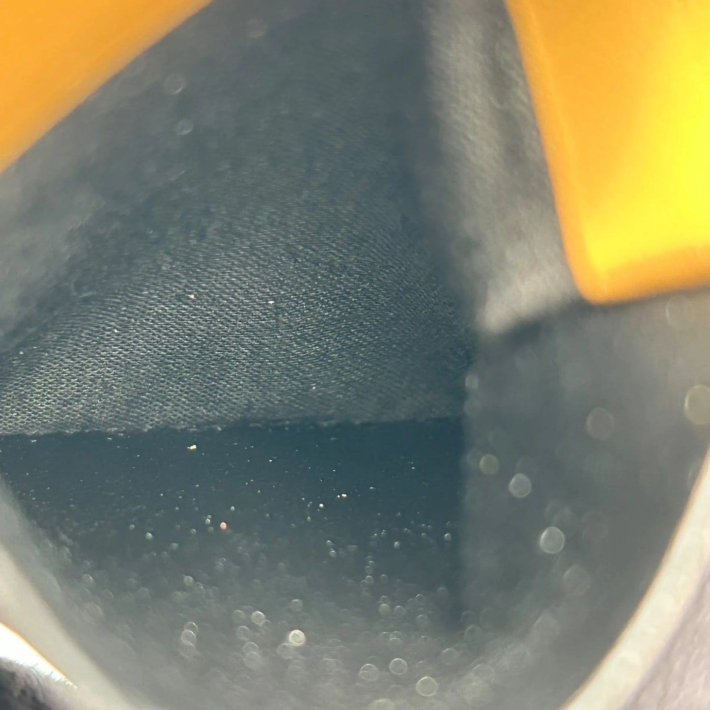 Loewe バーティカルウォレット スモール カーフスキン 三つ折り財布 コンパクトウォレット - ベージュ