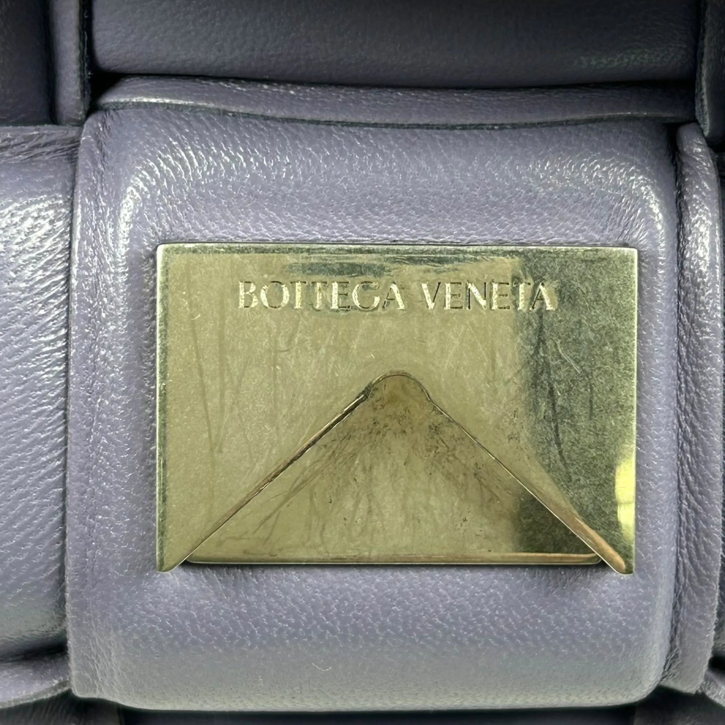 BOTTEGA VENETA Padded Cassette Bag Lambskin Shoulder Bag - Purple 