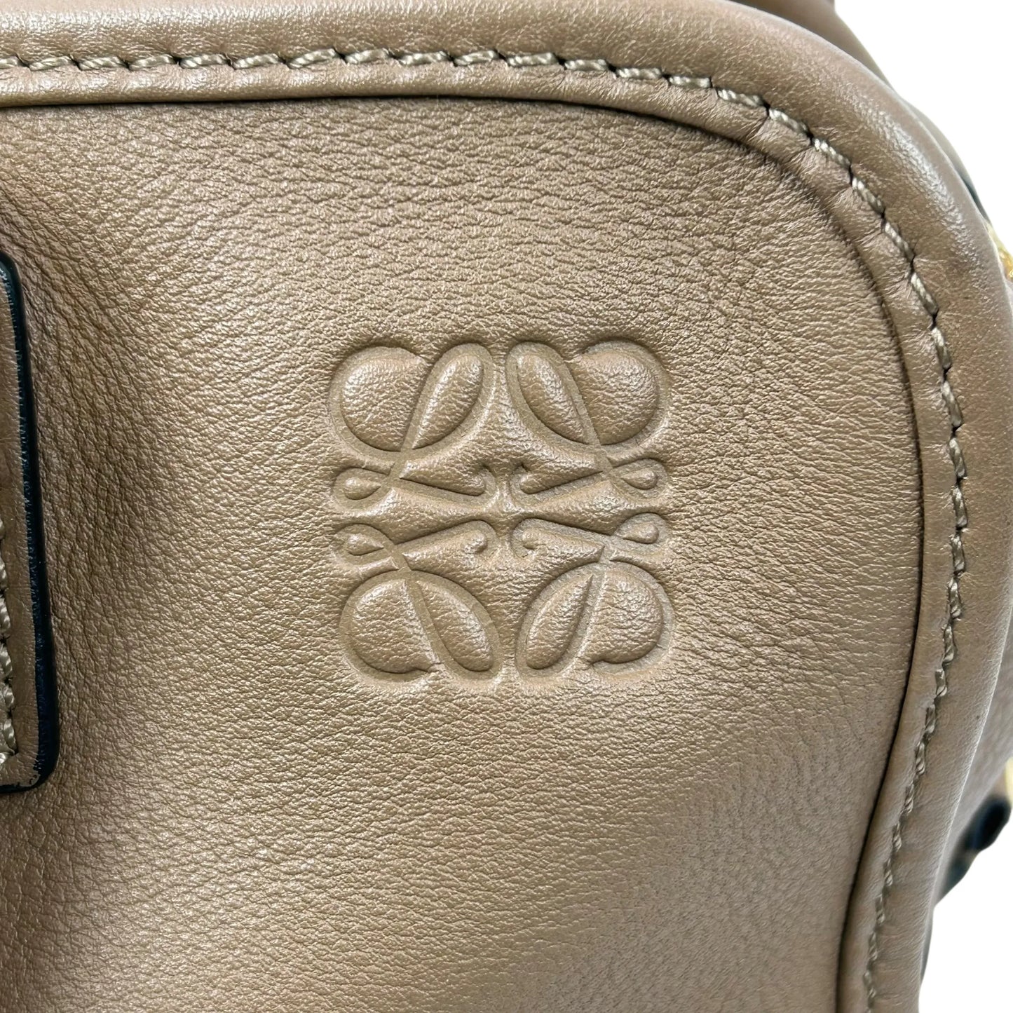 Loewe Amazona 28 Calfskin Handbag/Shoulder Bag - Brown 